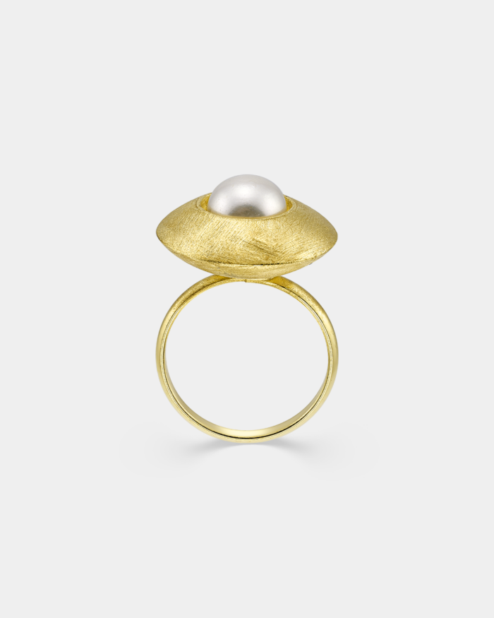Vogue ring in gold-plated Silver 925 and a white pearl