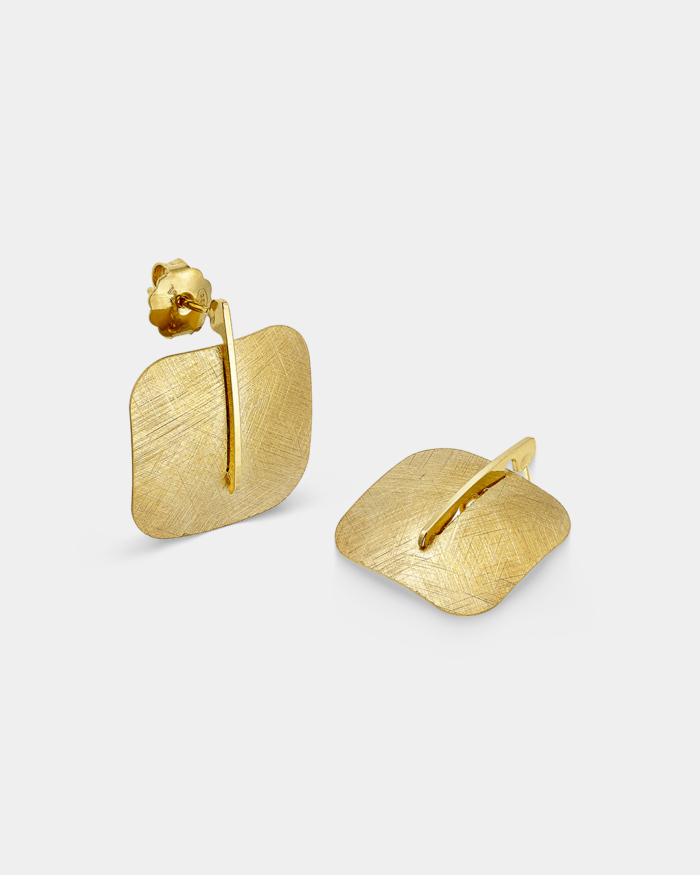 Vogue dangle square-shaped earrings with a matte finish in gold-plated Silver 925