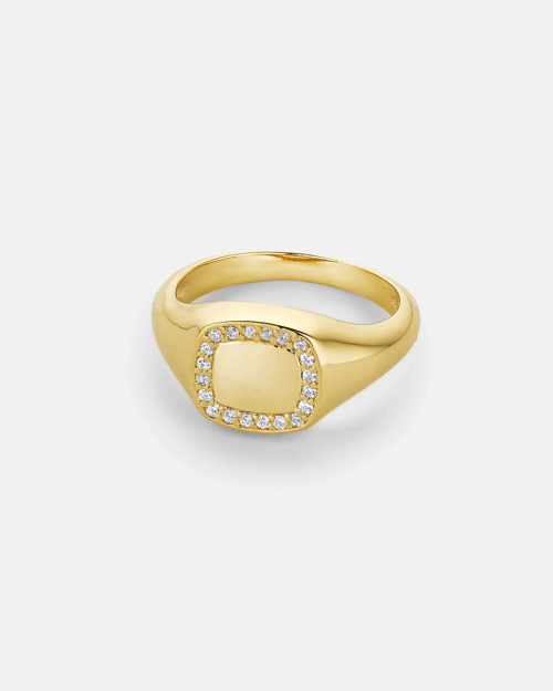 Signet ring with pave-set white zircons detailing in gold-plated Silver 925°